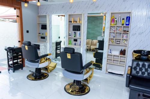 SPA Treatment & Barber